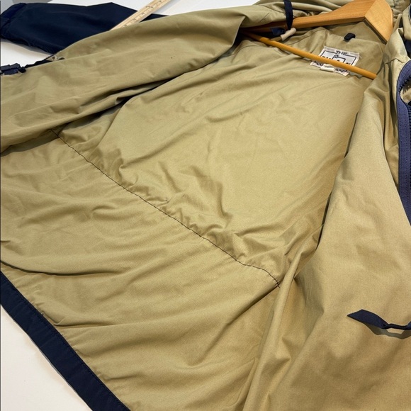 Woolrich Navy Blue Women's Coat Size Large - Picture 6 of 6